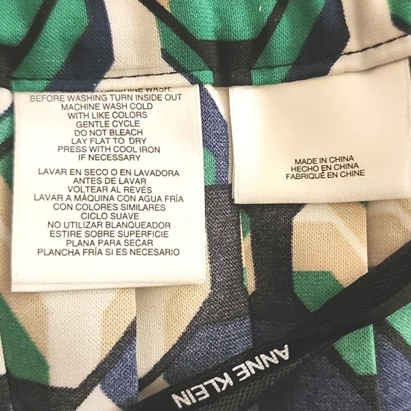 Anne Klein Pull-On Pleated Skirt| Size L| Kelly Green Print - Picture 8 of 8
